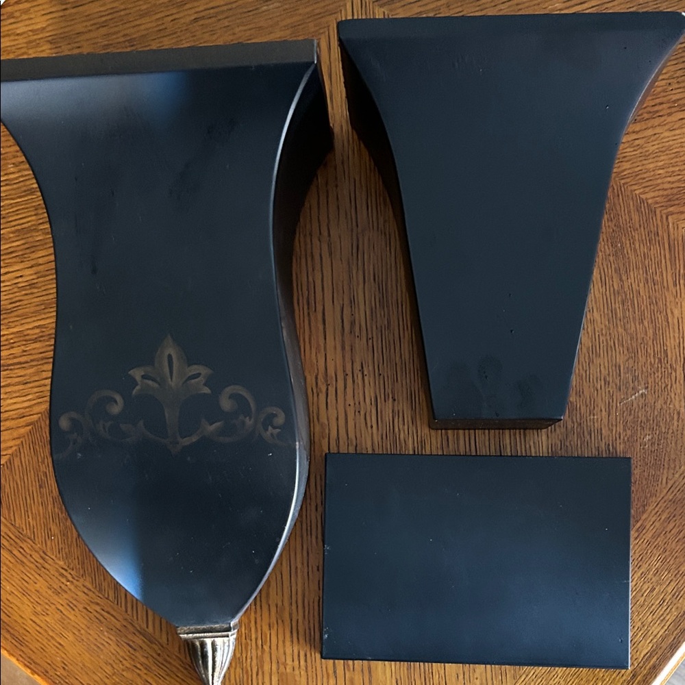 2 Southern Living Florentine Wall Sconces. - Picture 3 of 3